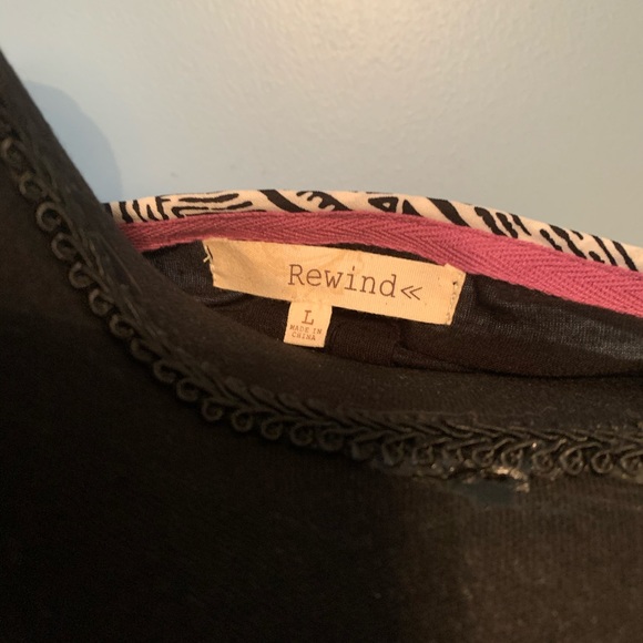 Cute top - Picture 2 of 3